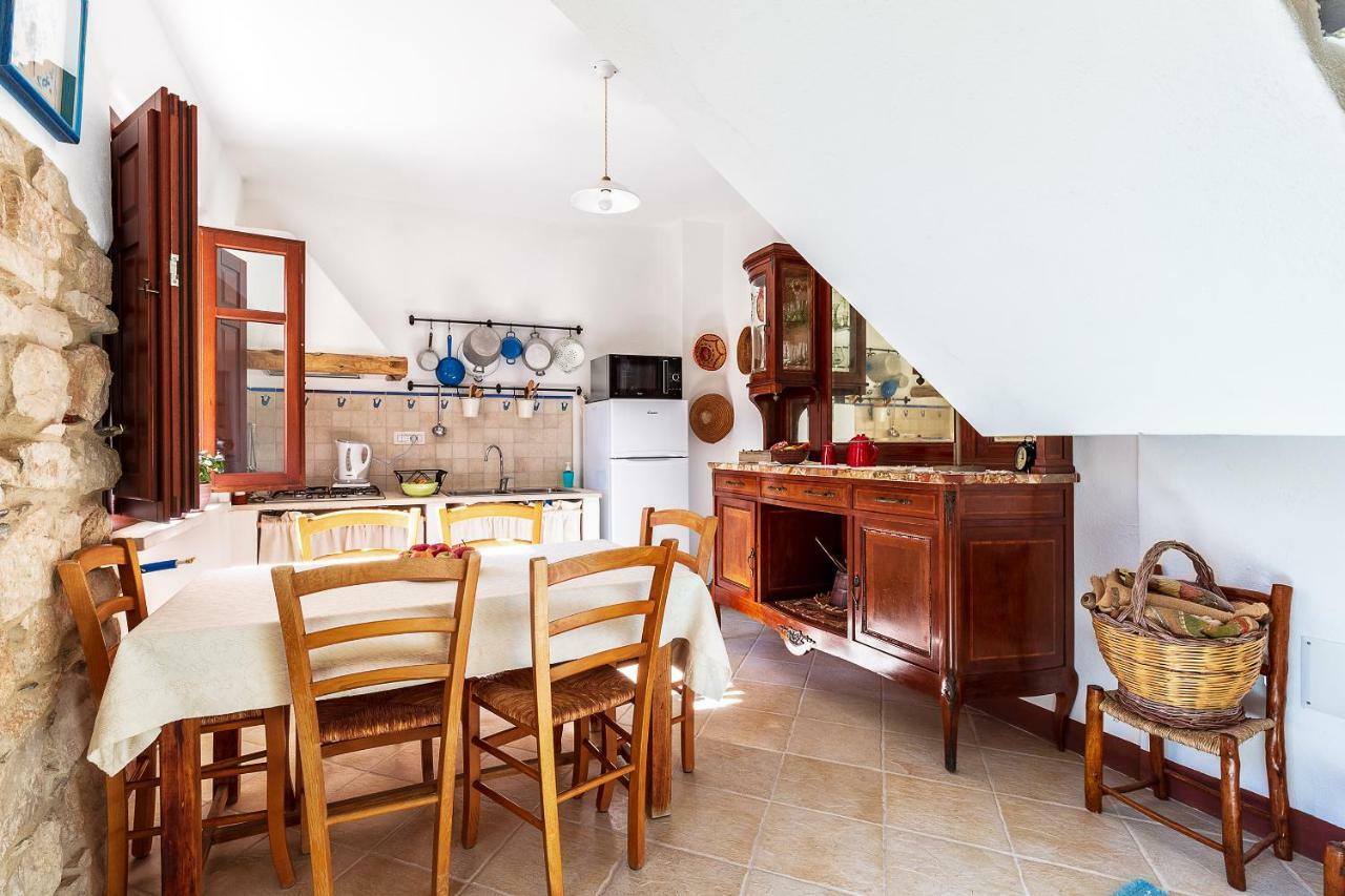 Domu Ala - Bynos Homes Baunei Ngoại thất bức ảnh
